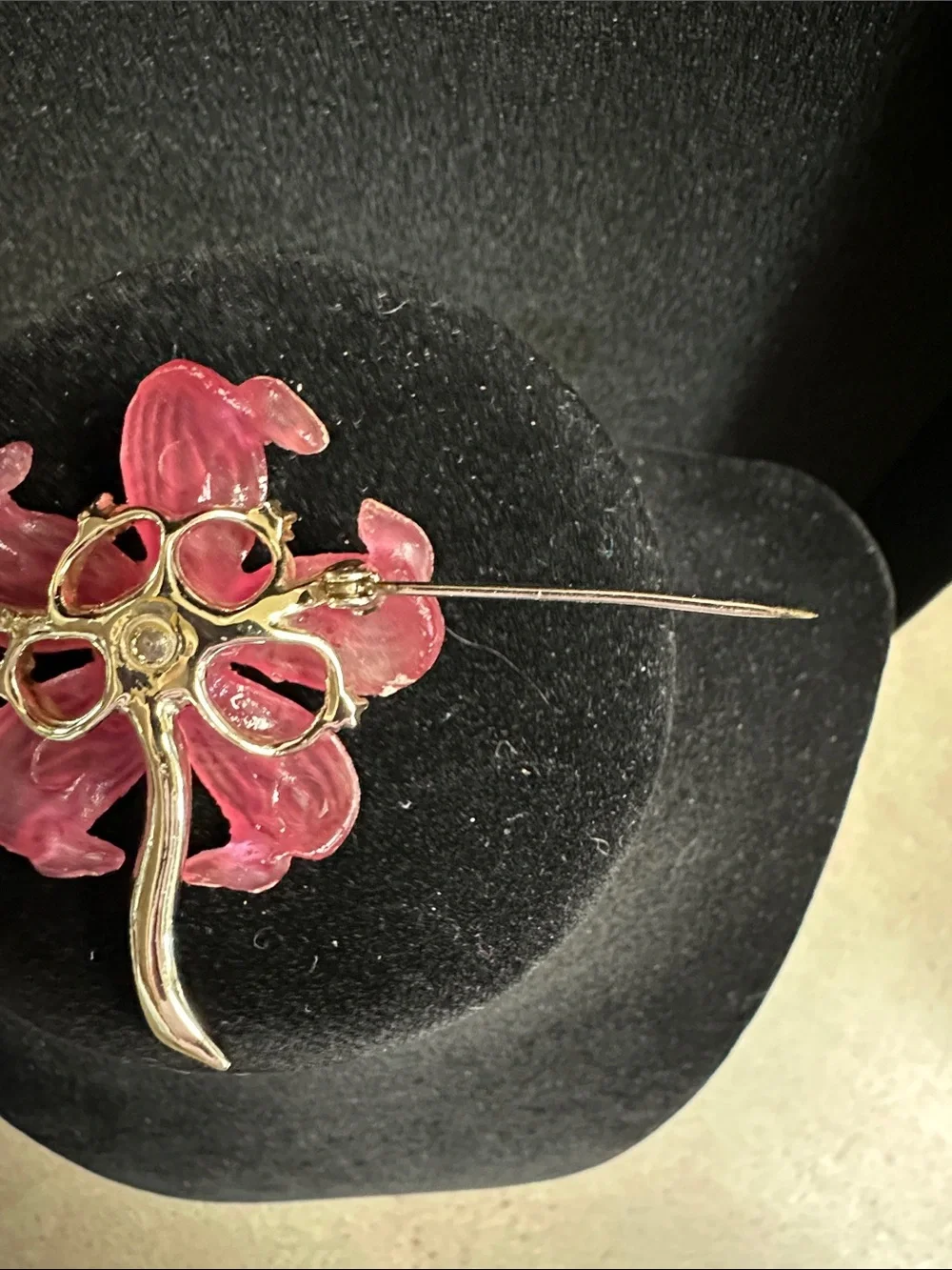 Elegant Vintage Molded Pink Lucite Floral Crystal Brooch